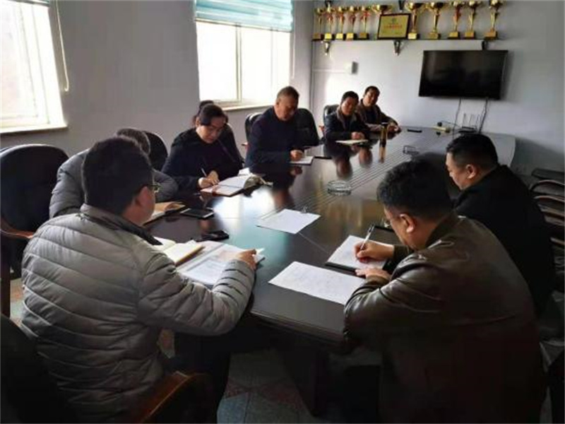 凝心聚力 履職盡責(zé) 擔(dān)當(dāng)作為——拓安市政公司組織開展四月份主題 黨日活動(dòng)